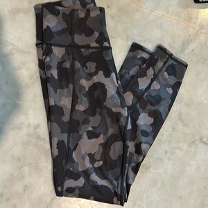Athleta lightning ⚡️ Camo
